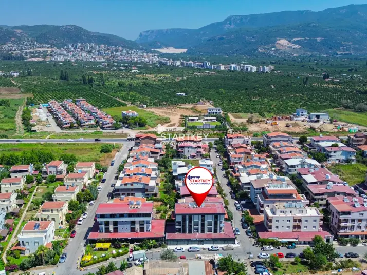 GÜMÜLDÜR&#39;DE SAHİLE 160 M 50 YATAK KAPASİTELİ RUHSATLI BUTİK OTEL