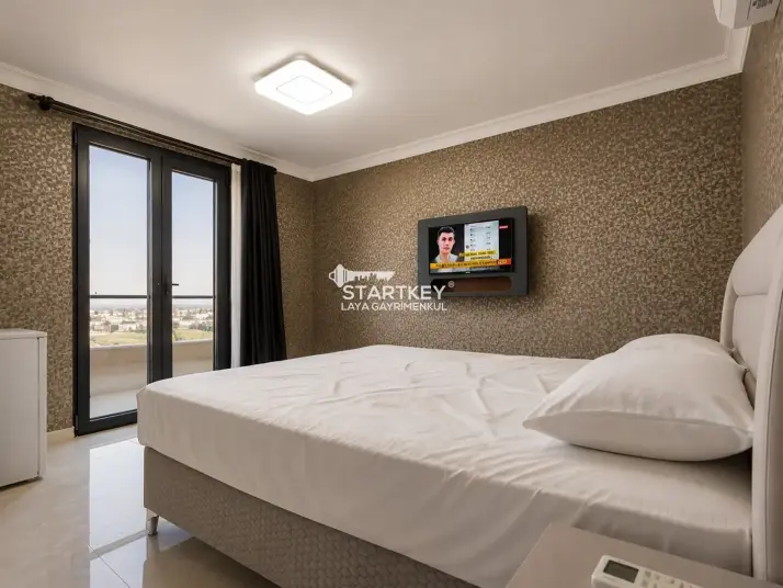 GÜMÜLDÜR&#39;DE SAHİLE 160 M 50 YATAK KAPASİTELİ RUHSATLI BUTİK OTEL