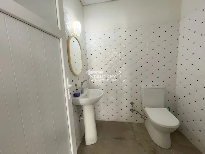 CUMHURİYET MAHALLESİNDE 168 M² GENİŞ KİRALIK DÜKKAN 