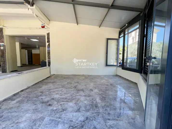 CUMHURİYET MAHALLESİNDE 168 M² GENİŞ KİRALIK DÜKKAN 