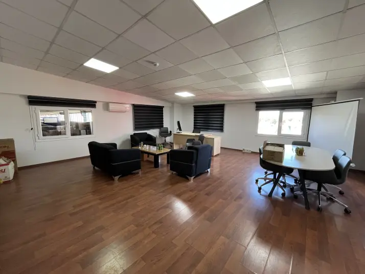 ANAYOL CEPHELİ 2550 M2 KİRALIK RUHSATLI DEPO