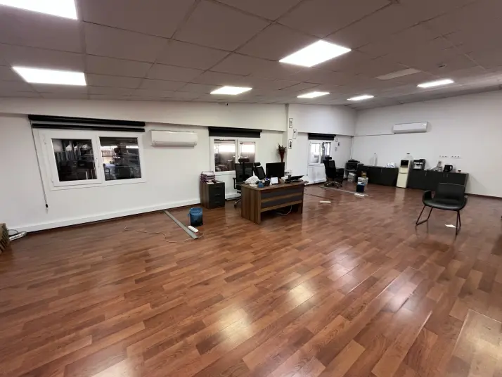ANAYOL CEPHELİ 2550 M2 KİRALIK RUHSATLI DEPO