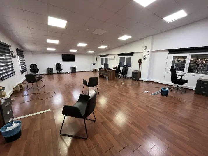 ANAYOL CEPHELİ 2550 M2 KİRALIK RUHSATLI DEPO