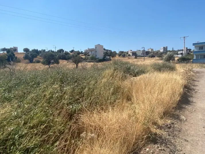 DİKİLİ ÇANDARLI&#39;DA KÖŞE PARSEL VİLLA İMARLI SATILIK ARSA