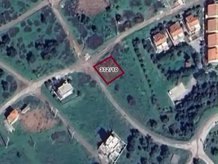 DİKİLİ ÇANDARLI&#39;DA KÖŞE PARSEL VİLLA İMARLI SATILIK ARSA